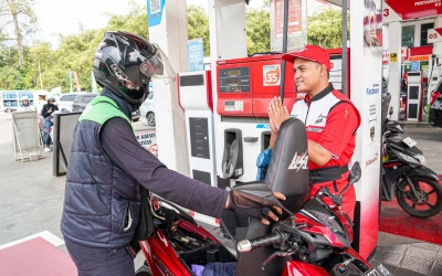 Harga BBM Terbaru Jumat, 31 Oktober 2025: Nikmati Hemat Rp300 Per Liter